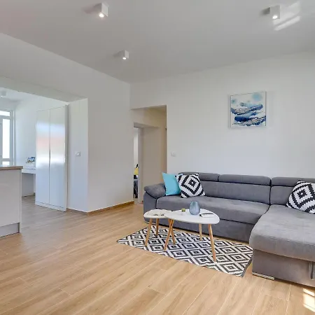 Spacious In Semesterbostad